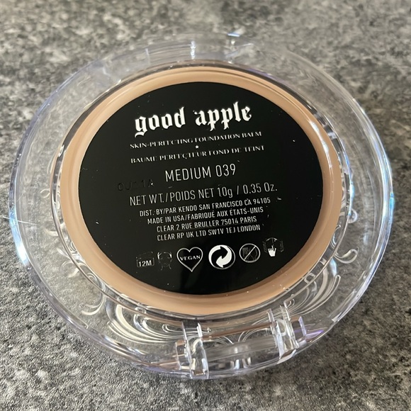 KVD Medium 039 Good Apple Lightweight Full-Coverage Cream Foundation Balm - Picture 6 of 6
